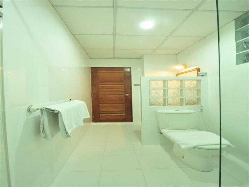 Lullaby Inn Silom Bangkok Exterior foto