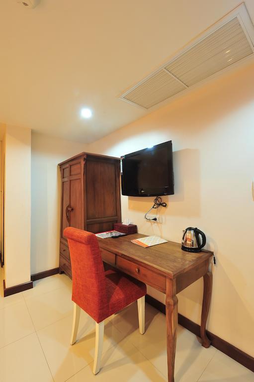 Lullaby Inn Silom Bangkok Exterior foto